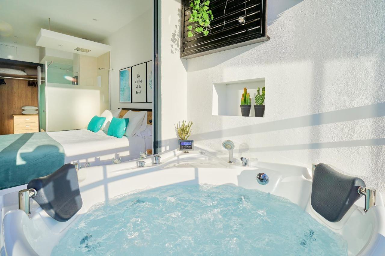 Suite Del Mar Luxury Apartment With Jacuzzi Torremolinos Exteriör bild
