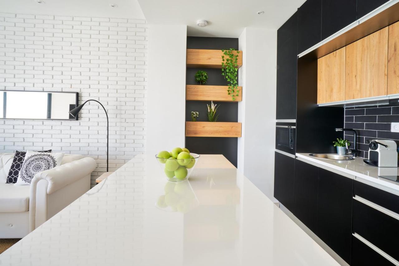 Suite Del Mar Luxury Apartment With Jacuzzi Torremolinos Exteriör bild